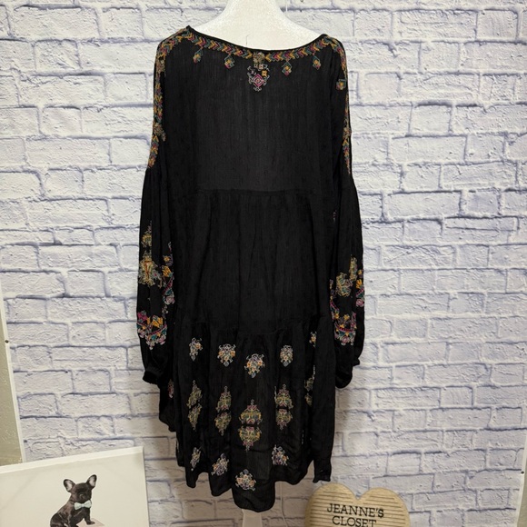 Free People Arianna Tunic Top Sz large Peasant Boho Embroidered Crinkled - Picture 8 of 16